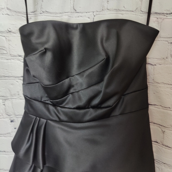 White House Black Market Black Satin Strapless Layered Mini Dress Size 0 - Picture 3 of 7